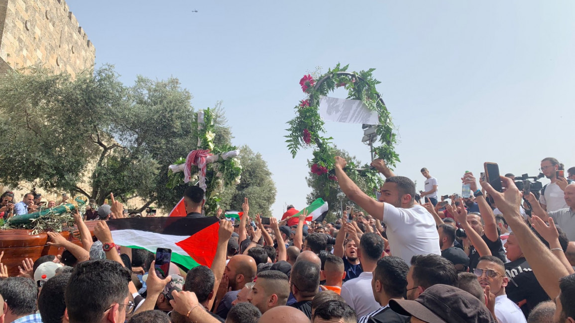 shireenabuakleh-funeral-wreath