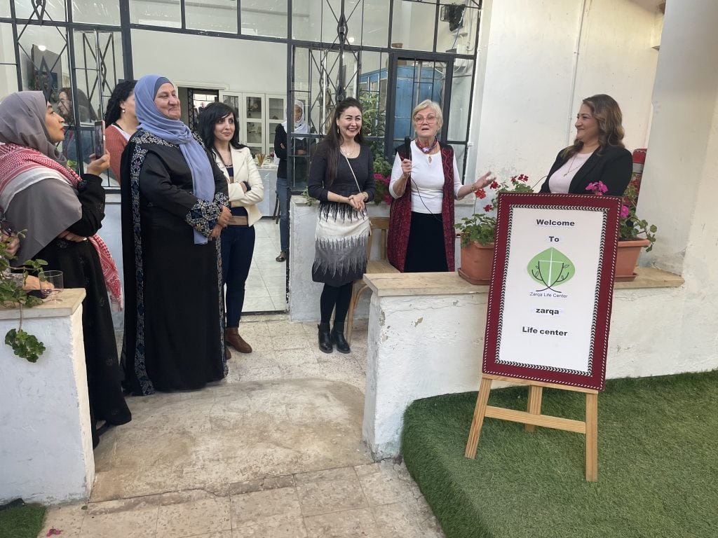 مؤسسة المركز ترودي خوري والى يمينها مها حياصات والى يسارها> عفاف الداية Madam Trudy is speaking at the opening