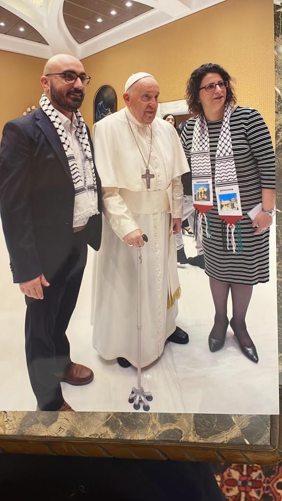 البابا فرنسييس وشيرين هلال و