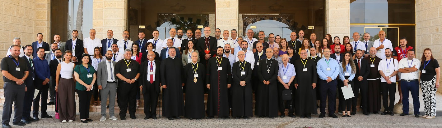 صورة حماعية في اريحا للمشاركين