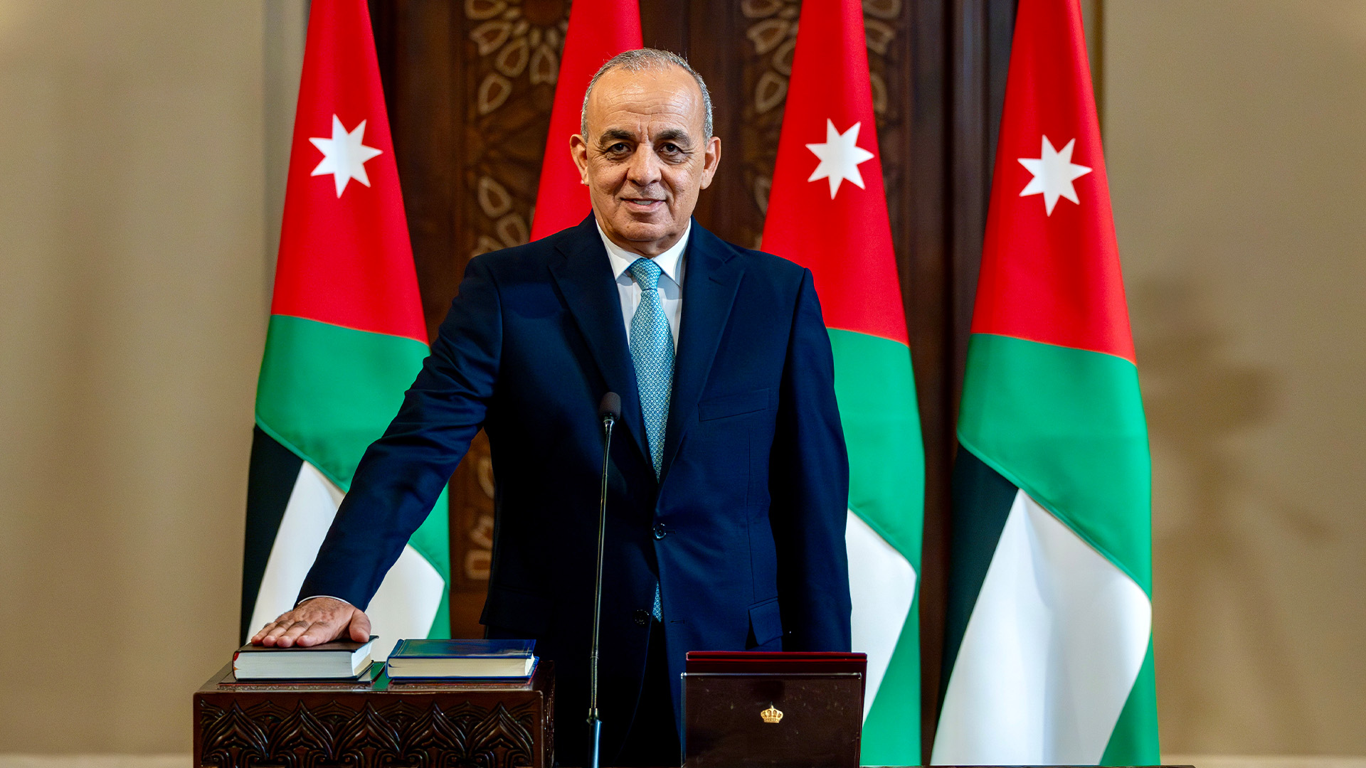 New Jordanian Tourism Minister swears in on the Bible