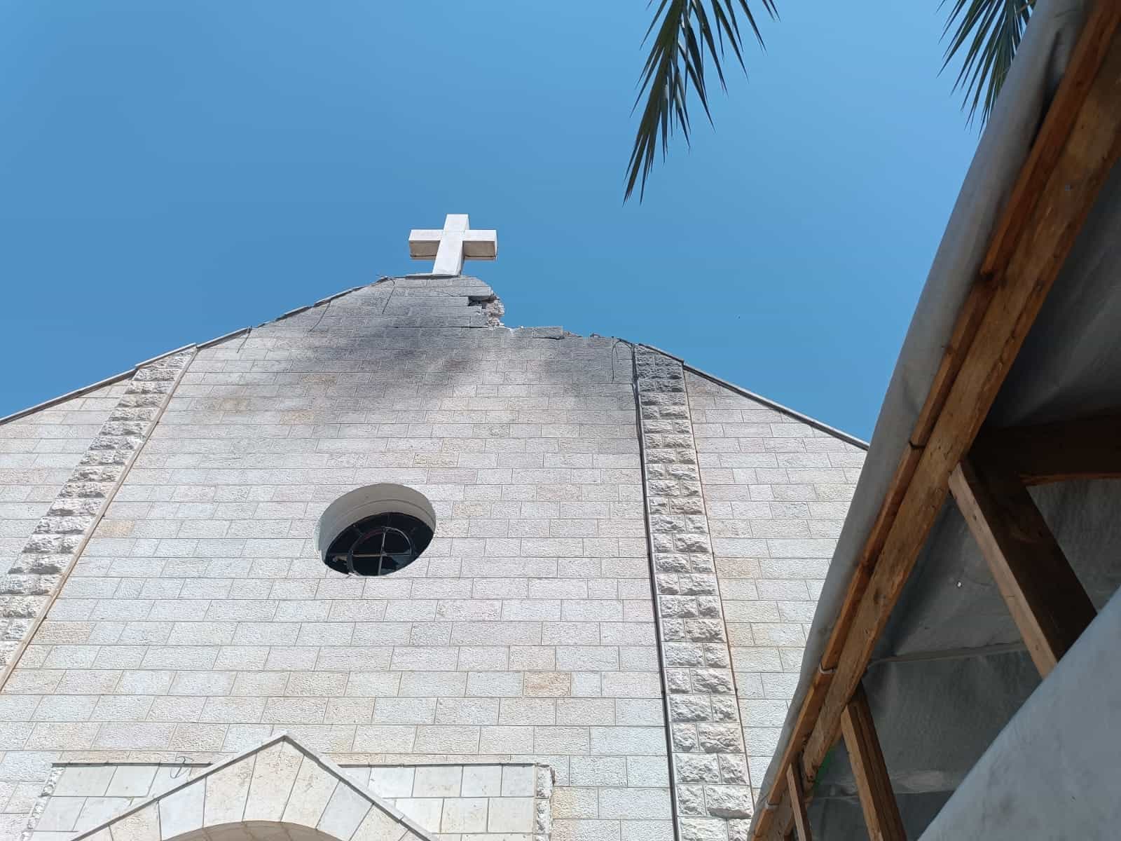 Gaza's Catholic church targeted by an Israeli attack