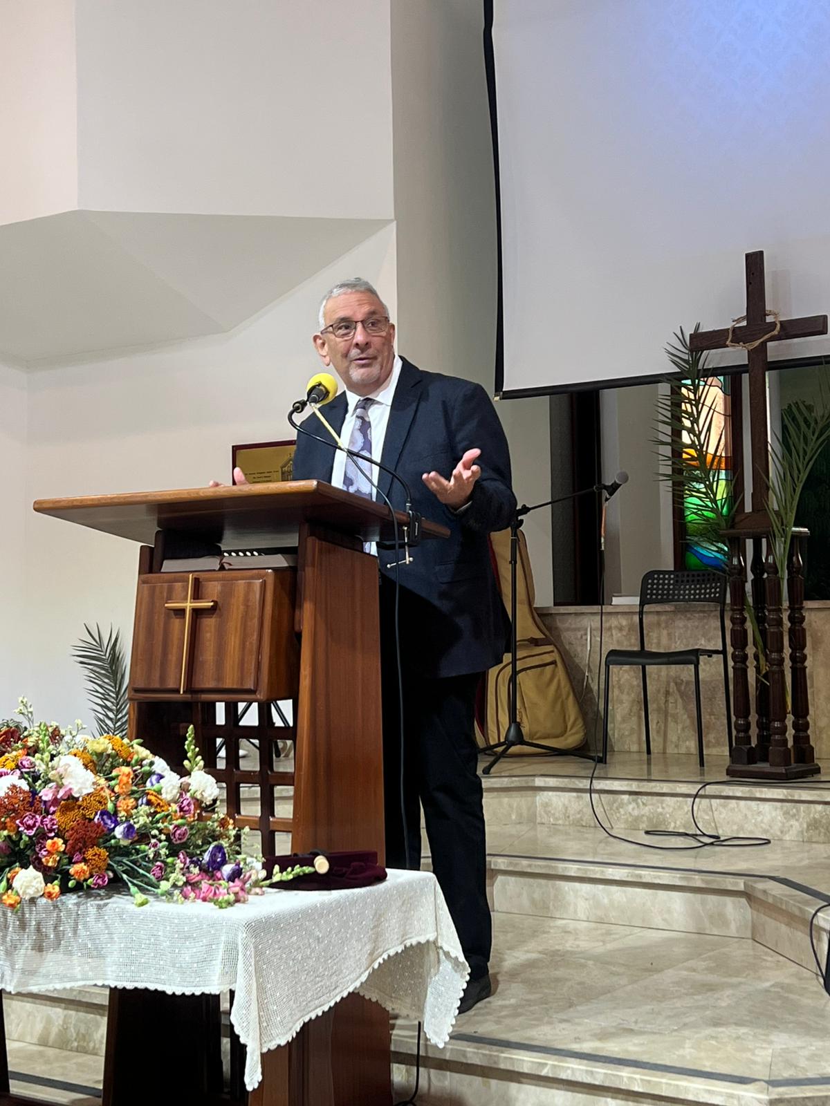 القسيس عازر عجاج