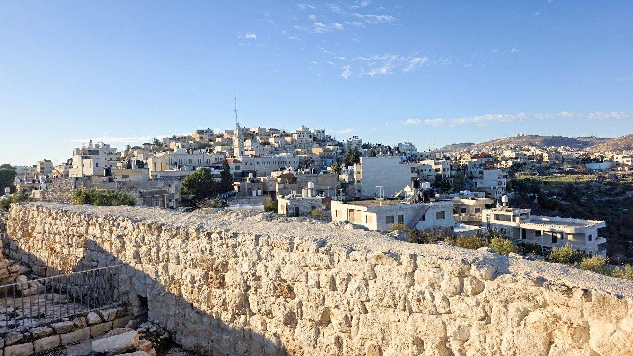 قرية الطيبة الفلسطينية ذات الأغلبيه المسيجية